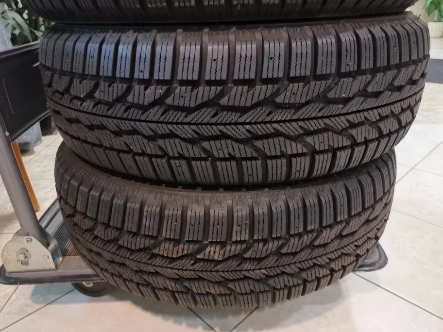 Set of Winter Tires Firestone image indicator(5)