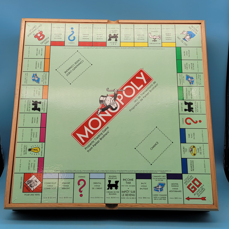Monopoly & Clue Classic + 6 Games Set - Complete