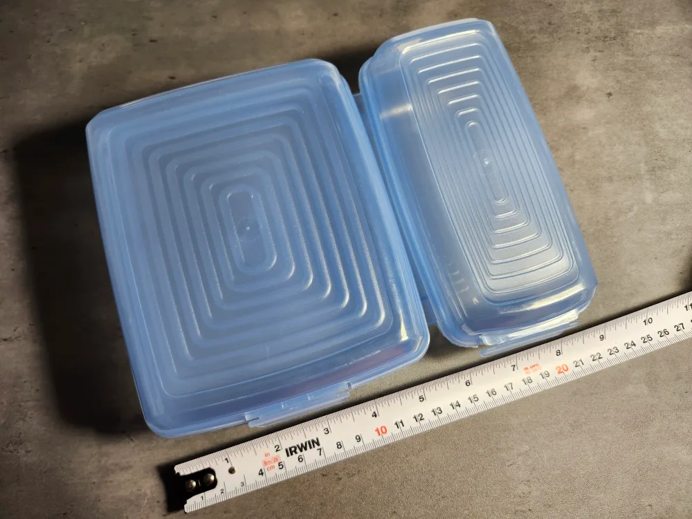 FREEBIE: Blue Lunch/Snack Containers thumbnail