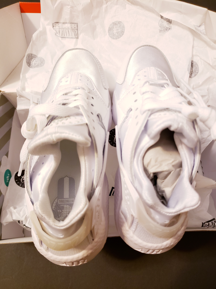 New Nike Air Huarache White/Pure Platinum Women's Size 6 - photo 2