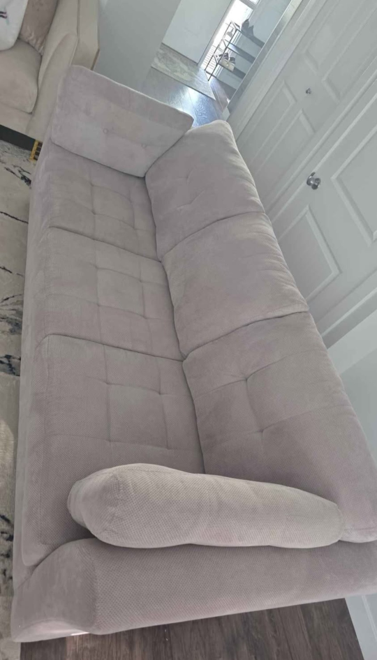 sofa for sell