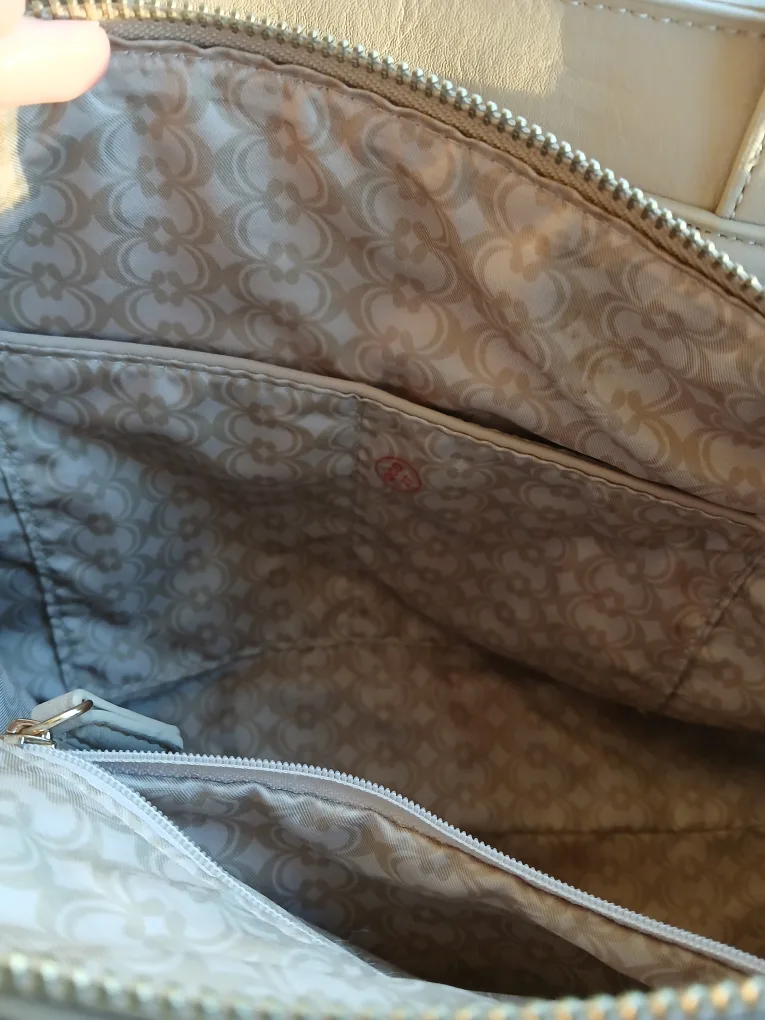 Beige handbag or crossbody bag; beautiful purse image indicator(8)