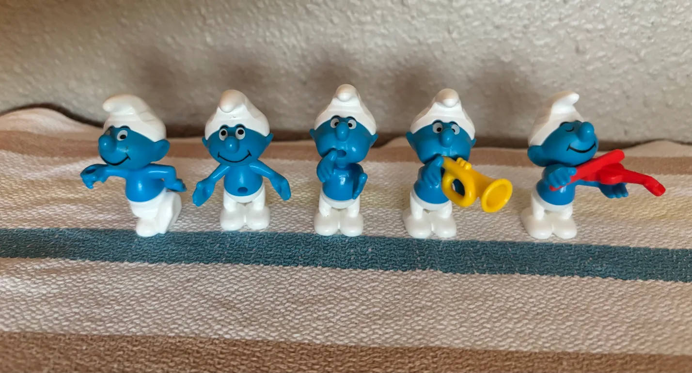 limited edition Smurfs Figurine Set from 1996 thumbnail