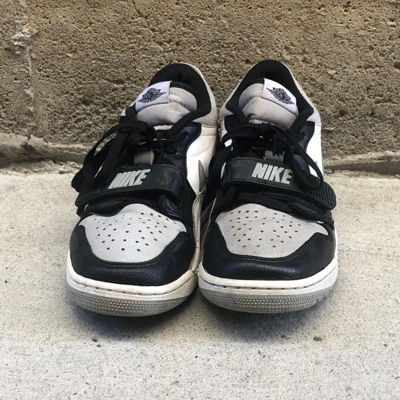 Nike Air Jordan 3 Retro Size 8 image indicator(6)