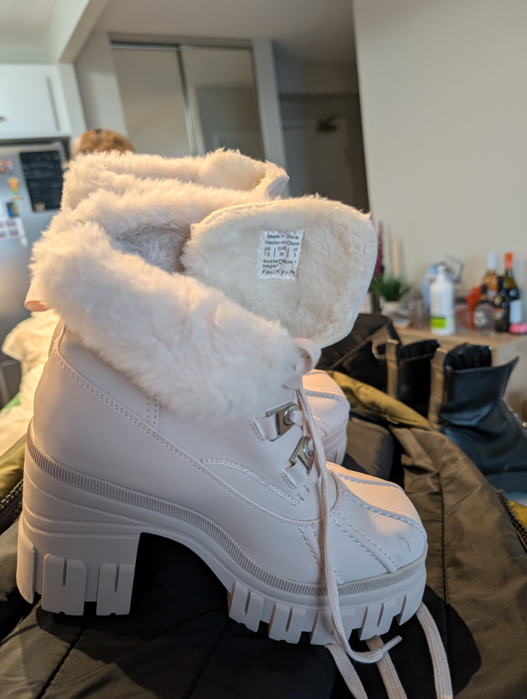 NEVER WORN Faux Fur Lined Boots