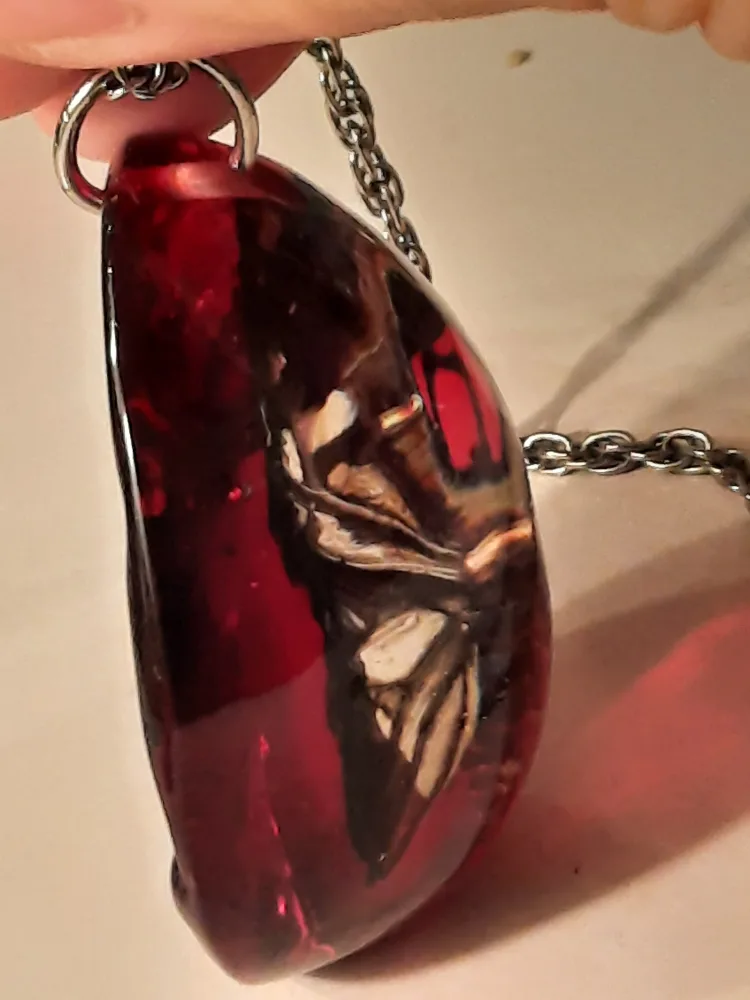 Resin Pendant Necklace with Insect image indicator(6)