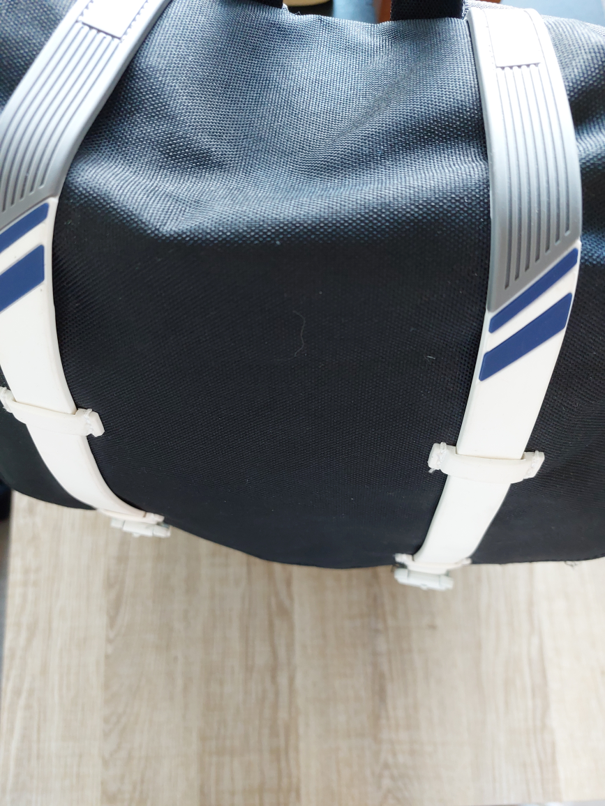 Like new Herschel 'Retreat' backpack - photo 3