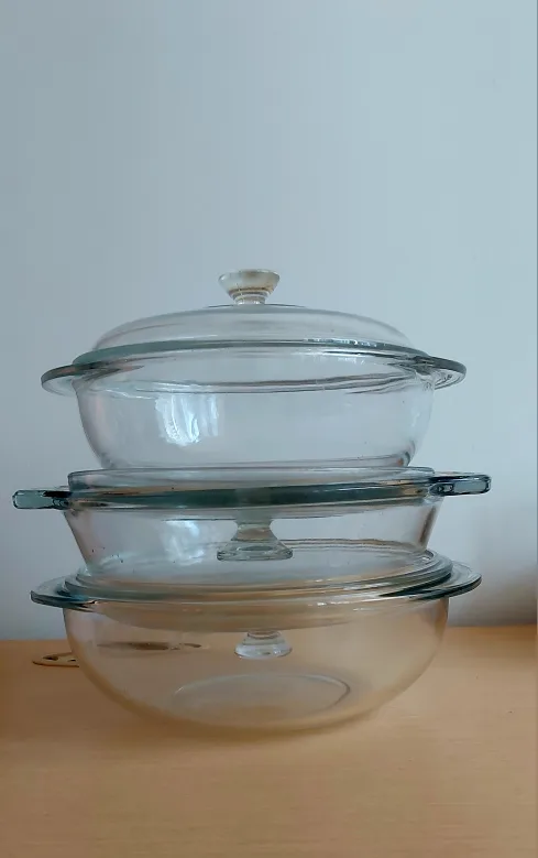 Vintage Clear Glass Pyrex Nesting dishes with Lids thumbnail