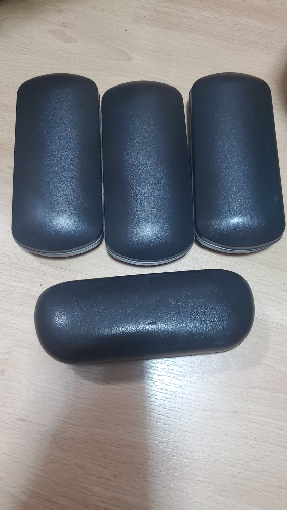 kids glasses case