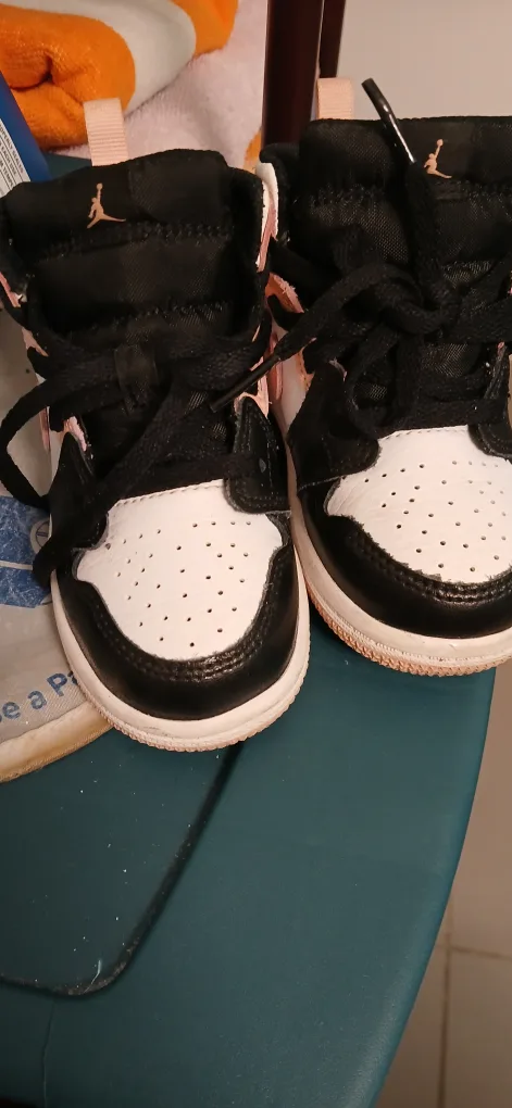 Jordan 1 Mid SE Toddler Shoes - Size 7C image indicator(2)