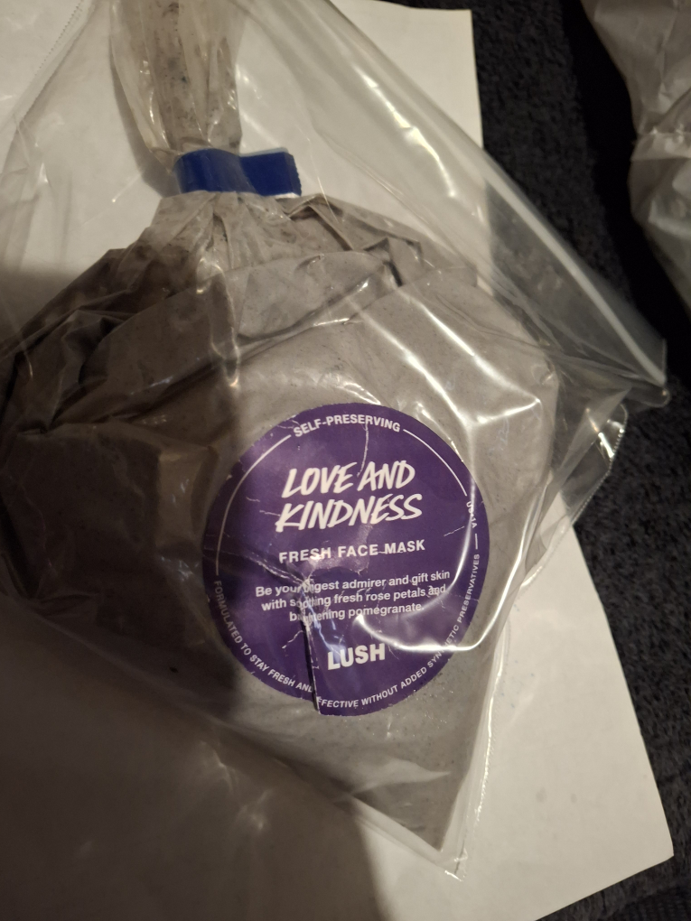 Lush Love and Kindness Fresh Face Mask - photo 3