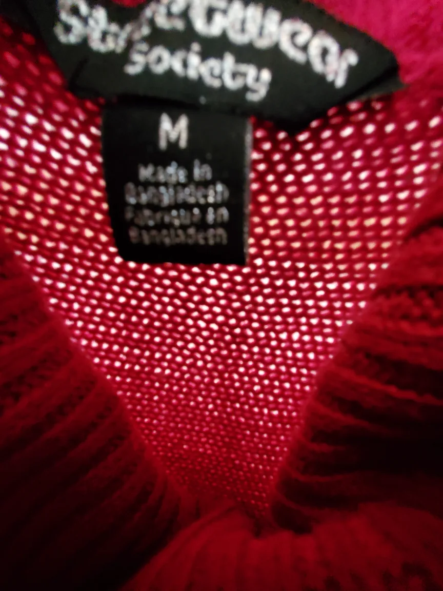 Set of 4 assorted dresses! image indicator(9)