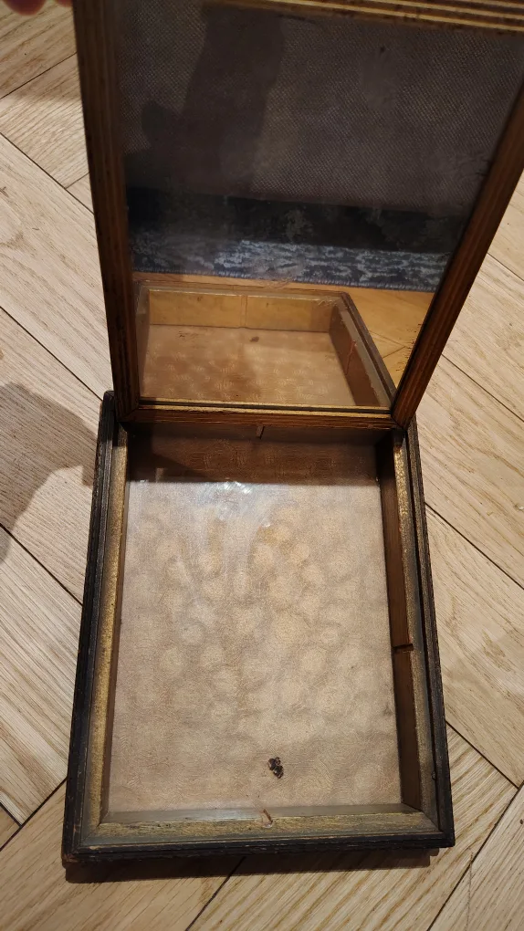 Vintage Framed Print in Shadow Box image indicator(3)