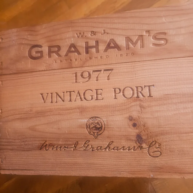 W&J GRAHAM'S Vintage Port Wooden Crate image indicator(2)