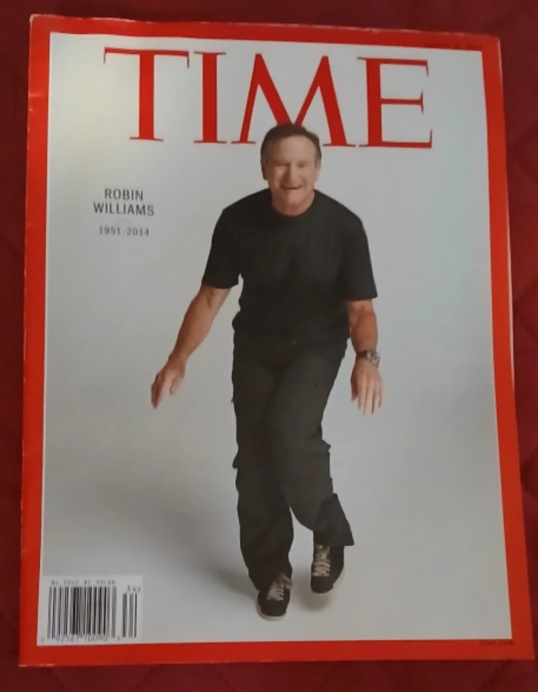 TIME AND PEOPLE MAGAZINES COMMEMORATING ROBIN WILLIAMS image indicator(3)