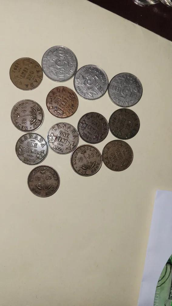 Vintage Canadian Coins - Pennies & Nickels image indicator(3)