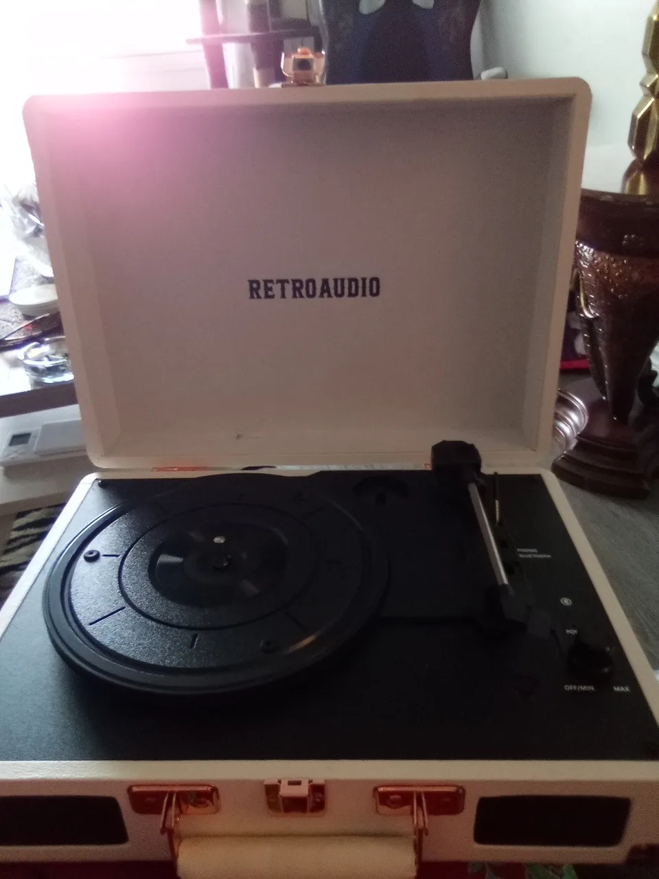RetroAudio Turntable - Portable Suitcase Style thumbnail
