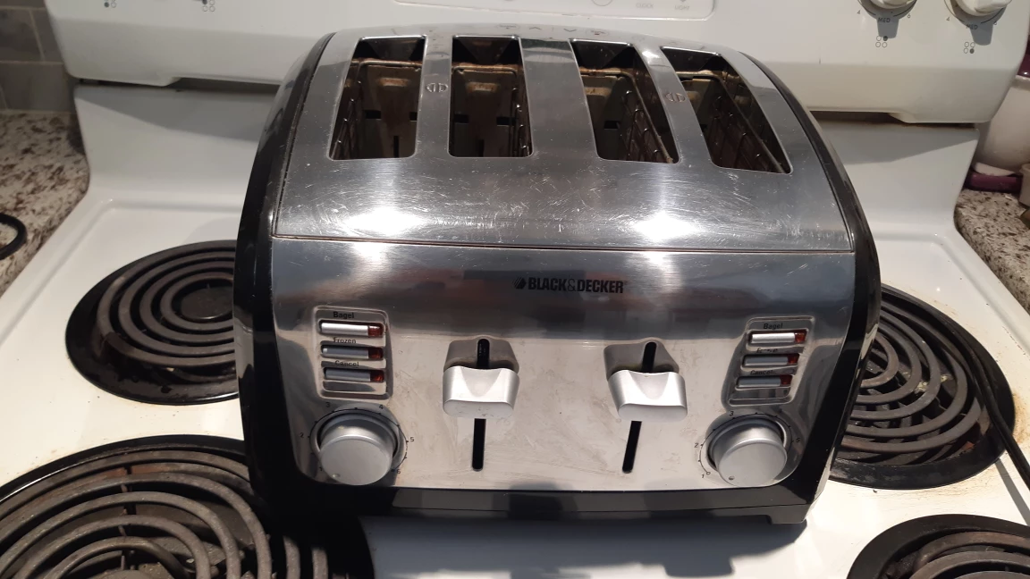 Black & Decker 4-Slice Toaster stainless steel