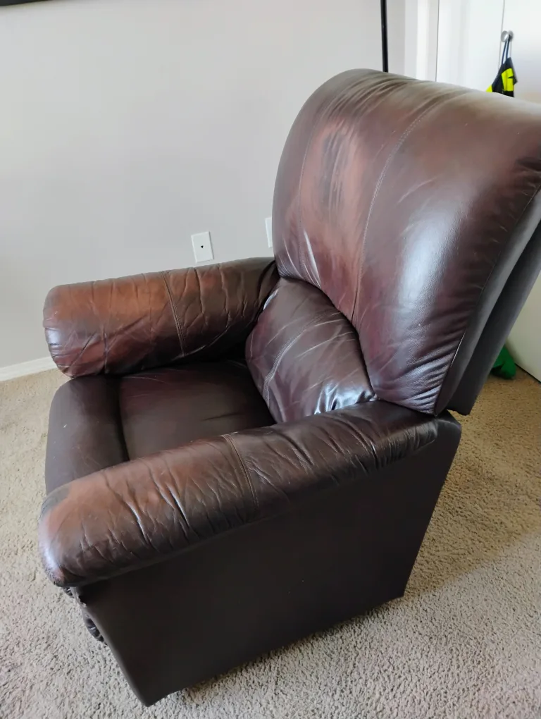 Brown Leather Recliner Armchair image indicator(3)