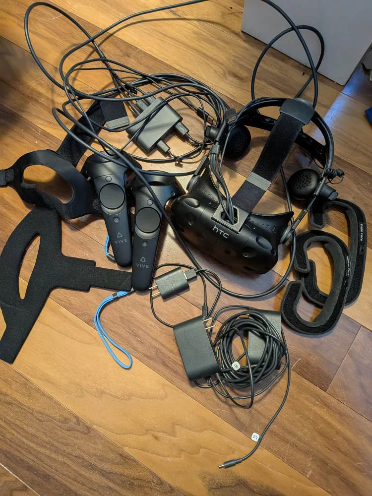 HTC Vive VR Headset thumbnail
