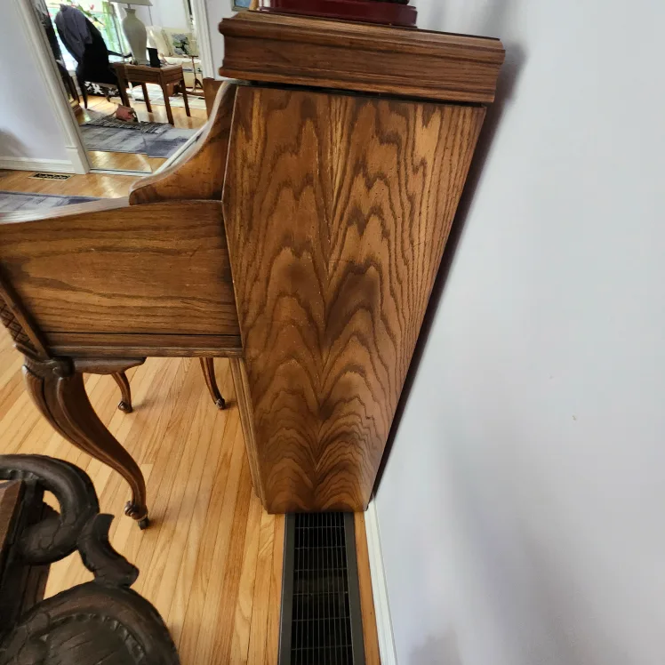 Wurlitzer Upright Piano image indicator(2)