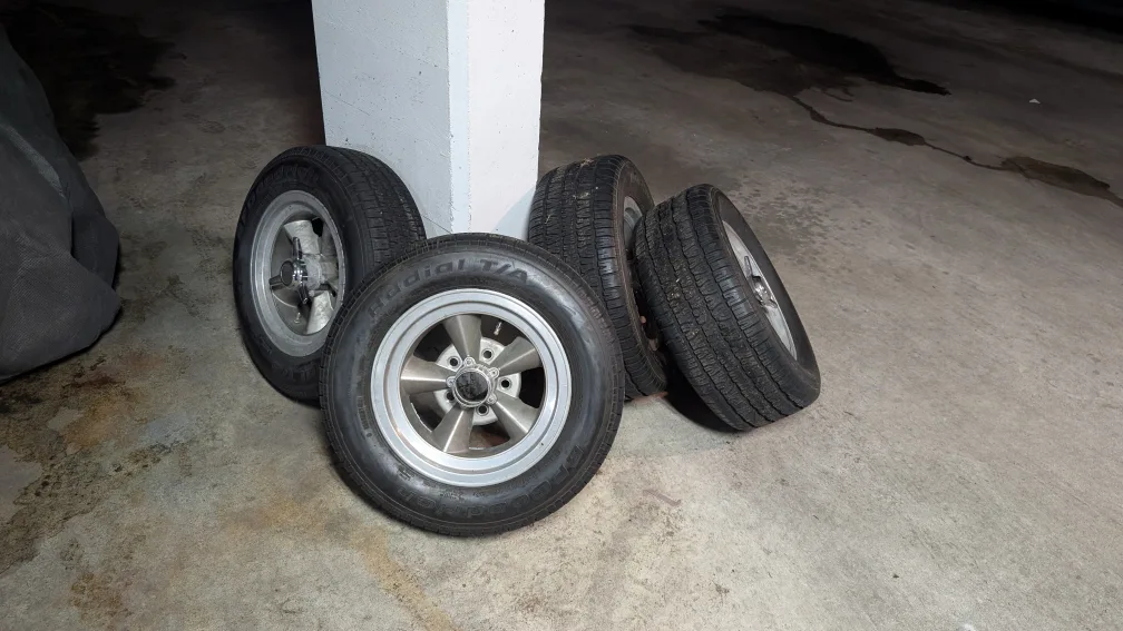 Set of 4 wheels on BFGoodrich Radial T/A Tires thumbnail