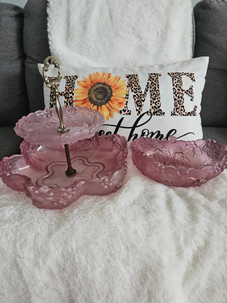 Vintage Pink Glass 3-Tiered Dessert Stand thumbnail