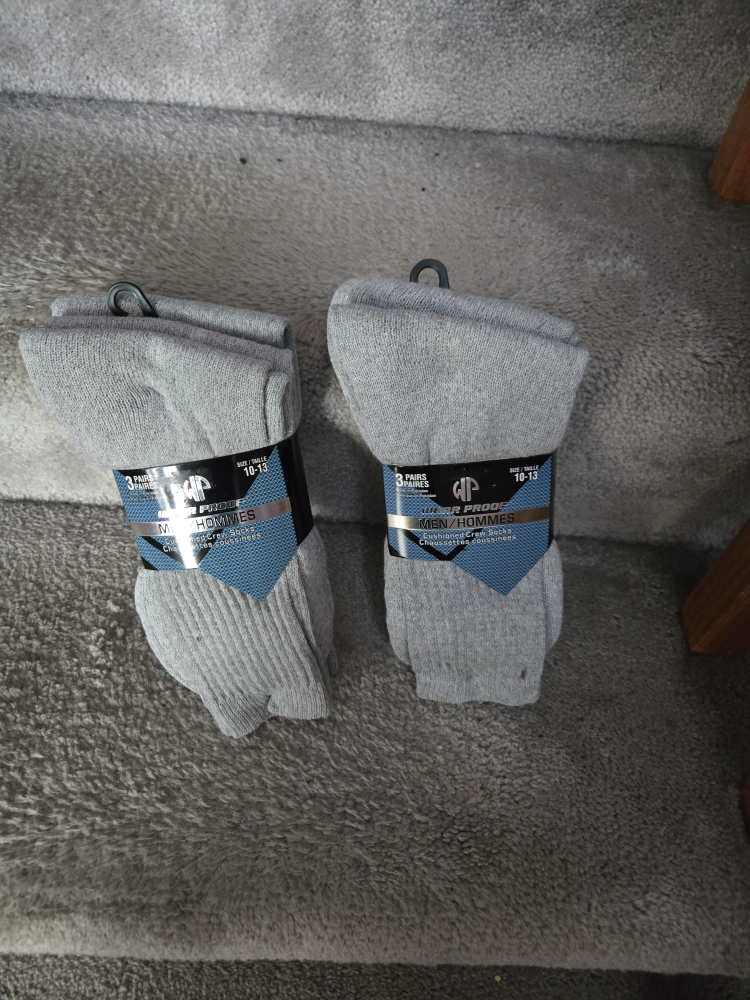 Hanes Men's Grey Socks Size 10-13