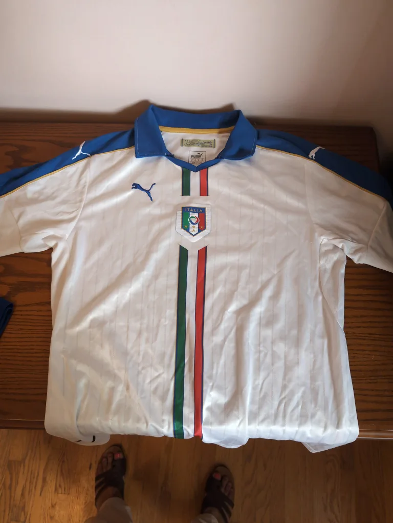 Puma Italy Soccer Jersey image indicator(2)
