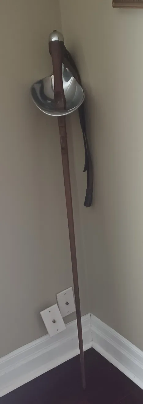 Pair of Two Vintage Wilkinson Sword image indicator(2)