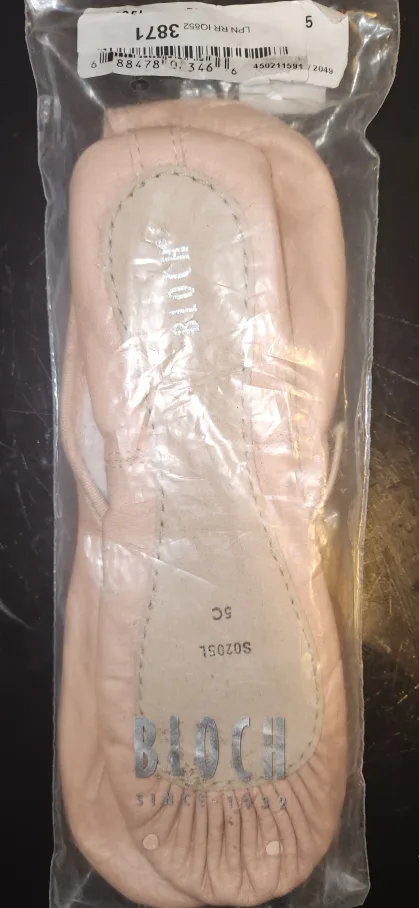 SIZE 5C Bloch Womens Dansoft Full Sole Leather Ballet Slippers image indicator(3)