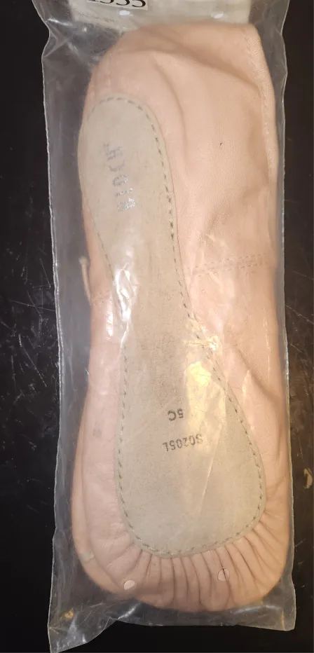 SIZE 5C Bloch Womens Dansoft Full Sole Leather Ballet Slippers image indicator(4)