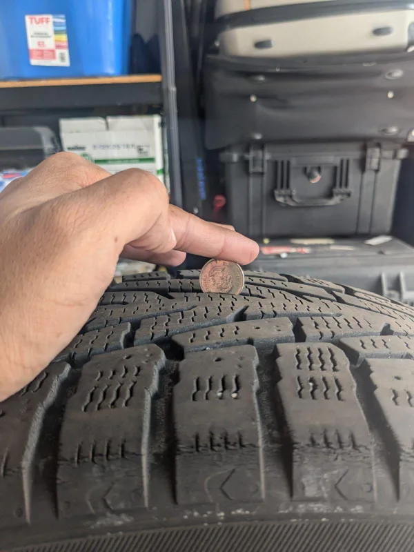 225/65R17 106T XL Winter Tires and rims image indicator(2)