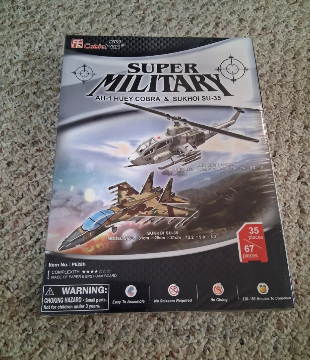 CubicFun Super Military AH-1 Huey Cobra & Sukhoi Su-35 thumbnail