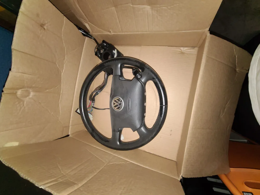 Volkswagen Steering Wheel thumbnail