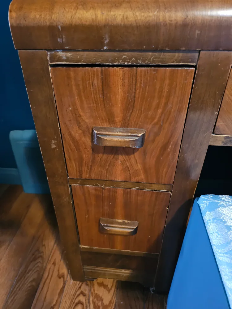 Antique Vanity Desk with Stool image indicator(6)