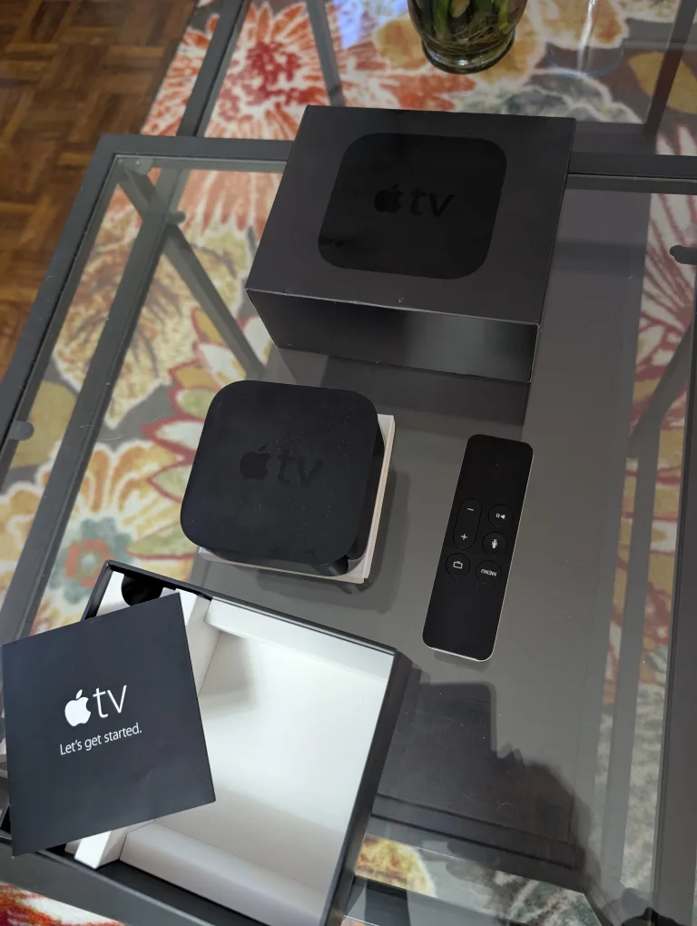 Apple TV with Box and Remote image indicator(5)