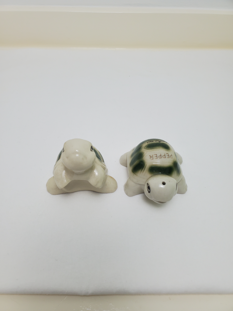 Turtle Salt & Pepper Shakers, Bahamas - photo 3