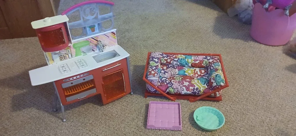 Barbie Doll Kitchen & Accessories thumbnail