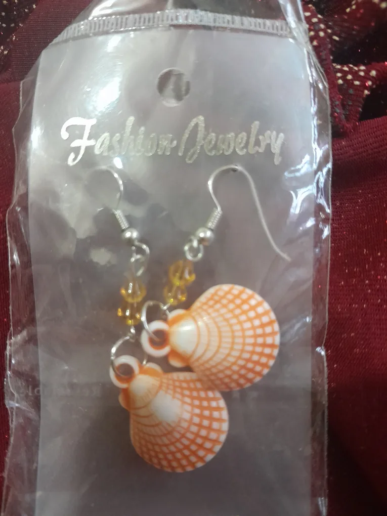 Fashion Jewelry  Shell Earrings thumbnail