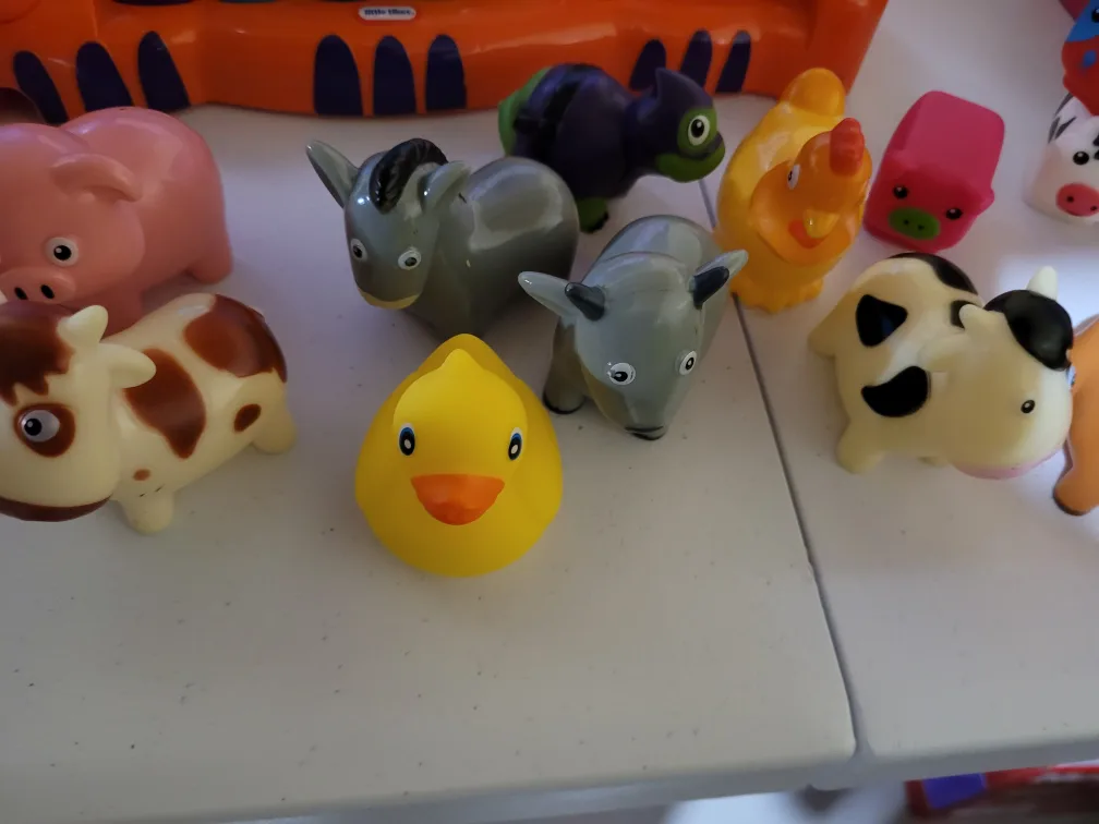 Farm Animal Squeeze Toys thumbnail