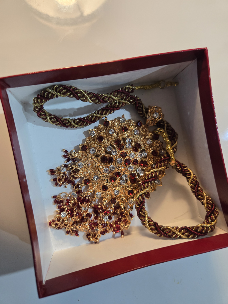 Gold & Burgundy Statement Necklace - photo 2