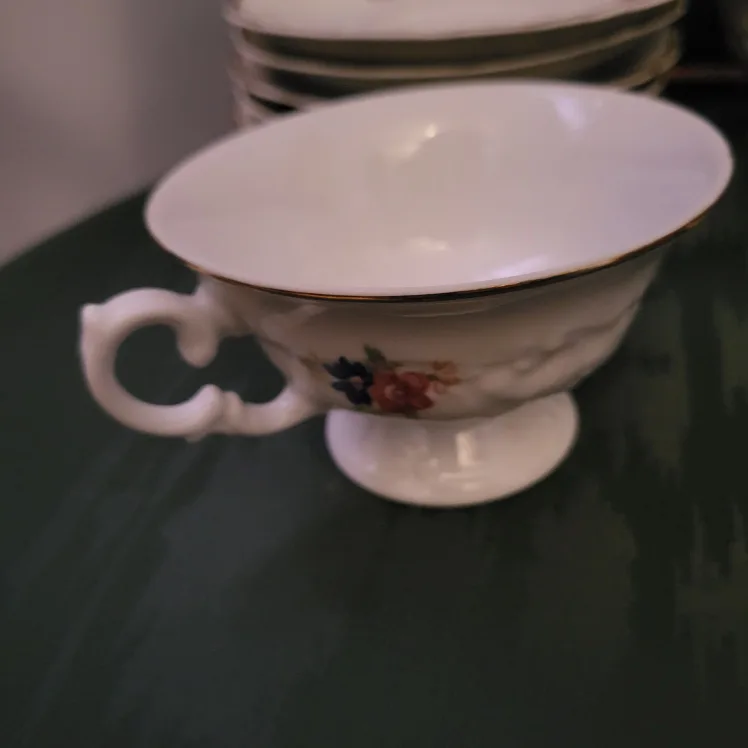 Wałbrzych Poland Tea Cup & Saucer Set. 6 image indicator(3)