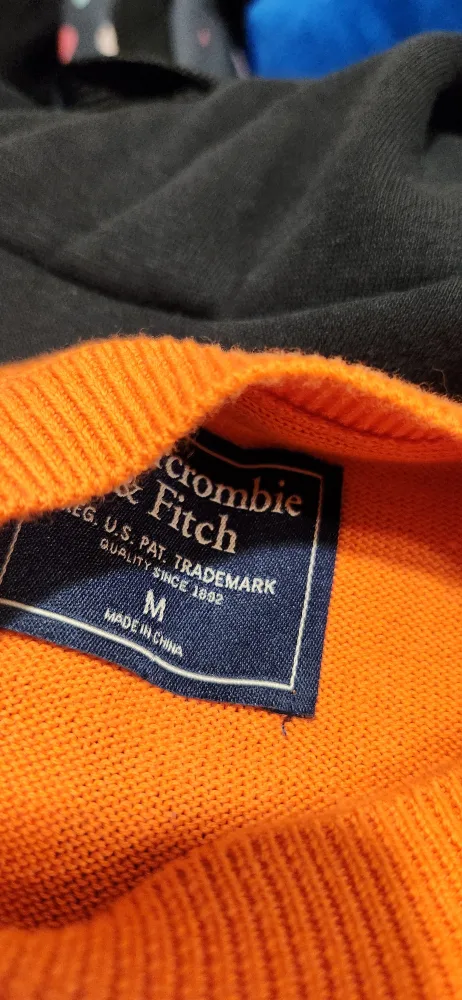 Abercrombie & Fitch Orange Sweater - Size M thumbnail