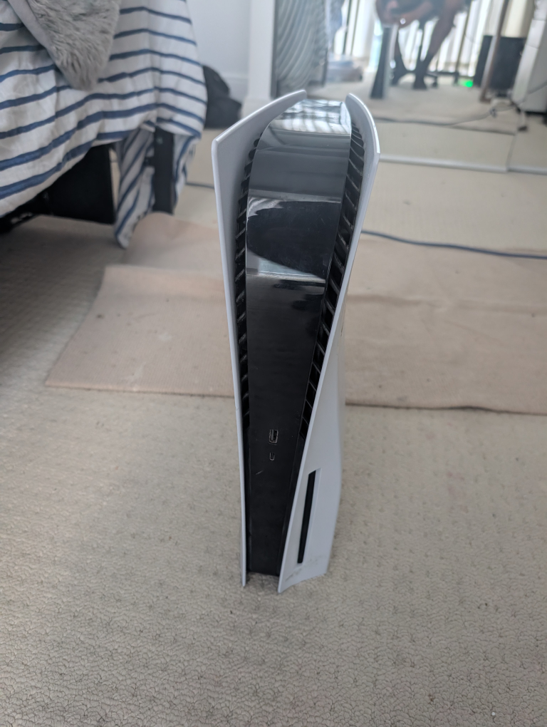 PlayStation 5 disc version. - photo 5