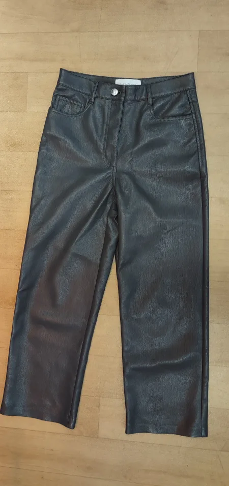 (NEW)  Aritzia The Melina  Wilfred Faux Leather Pants - Size 4 image indicator(7)