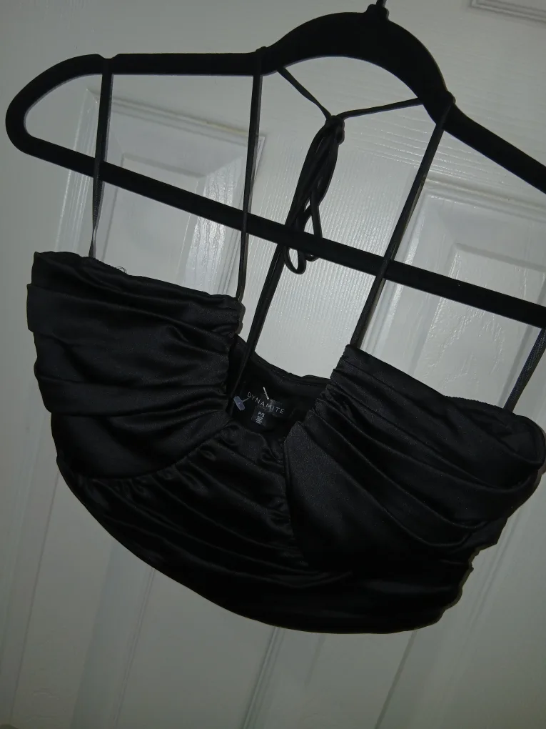 Dynamite Black Halter Top - Size P/S image indicator(4)