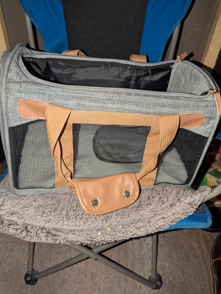 brand new Sherpa pet carrier and pet cave thumbnail