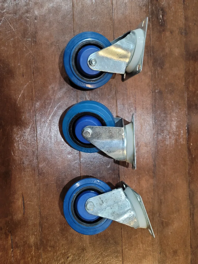 Set of 3 Blue Swivel Casters image indicator(2)