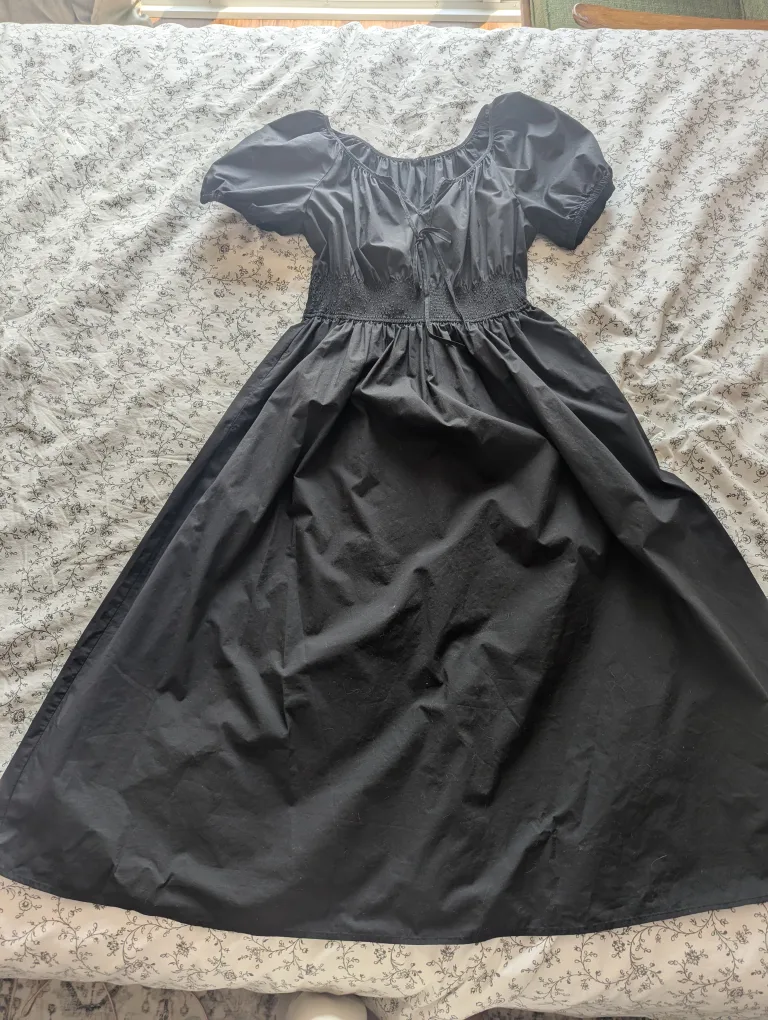 Uniqlo Midi Dress  with Pockets Medium thumbnail
